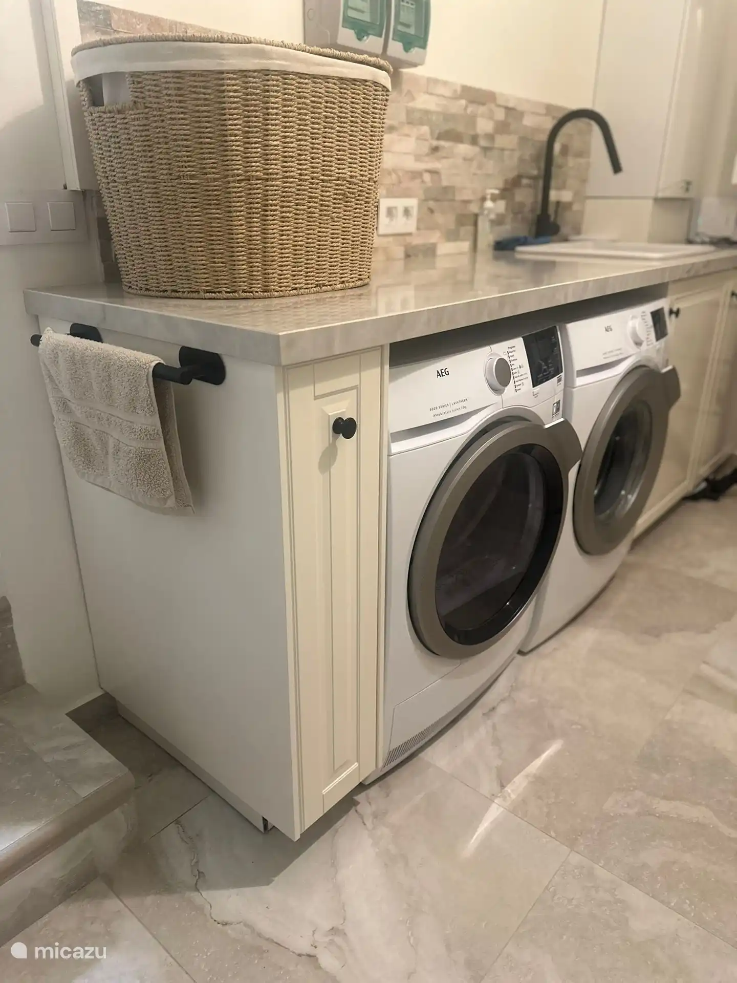 Waschmaschine und Trockner