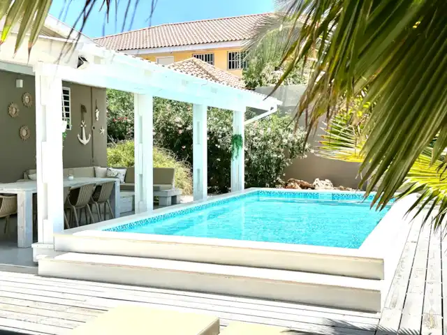 Villa Puur Curaçao huren in Curaçao, Banda Abou (west), Grote Berg - villa Privé zwembad aan de achterzijde van de villa