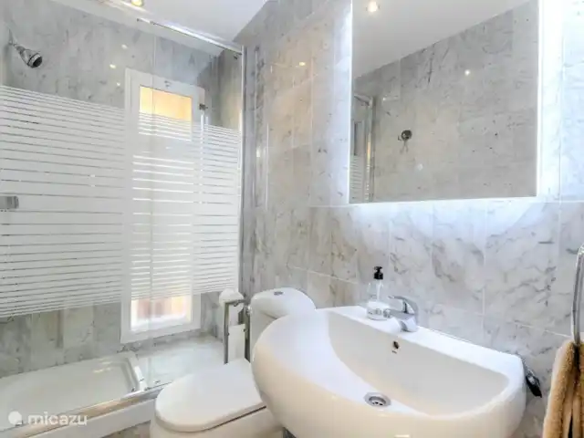 Cozy Villa Marbella - Estepona | Espagne, Costa del Sol, Estepona - villa Salle de bain au rez-de-chaussée
