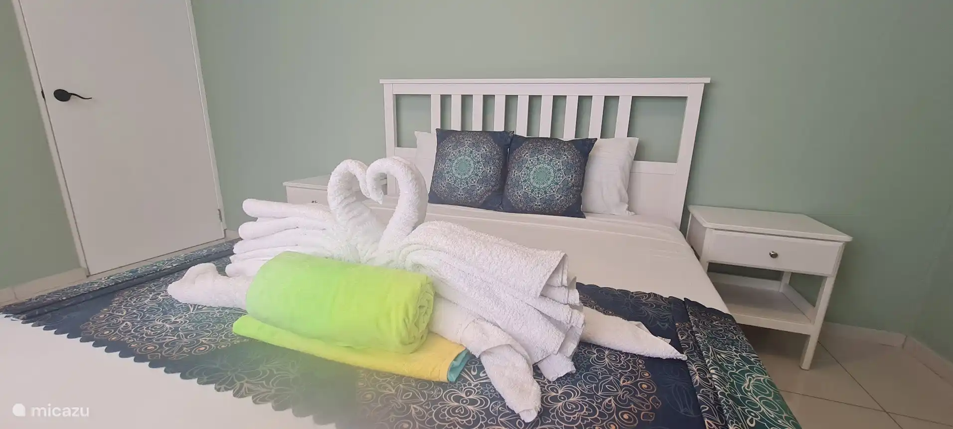 Lit king size dans la chambre parentale 