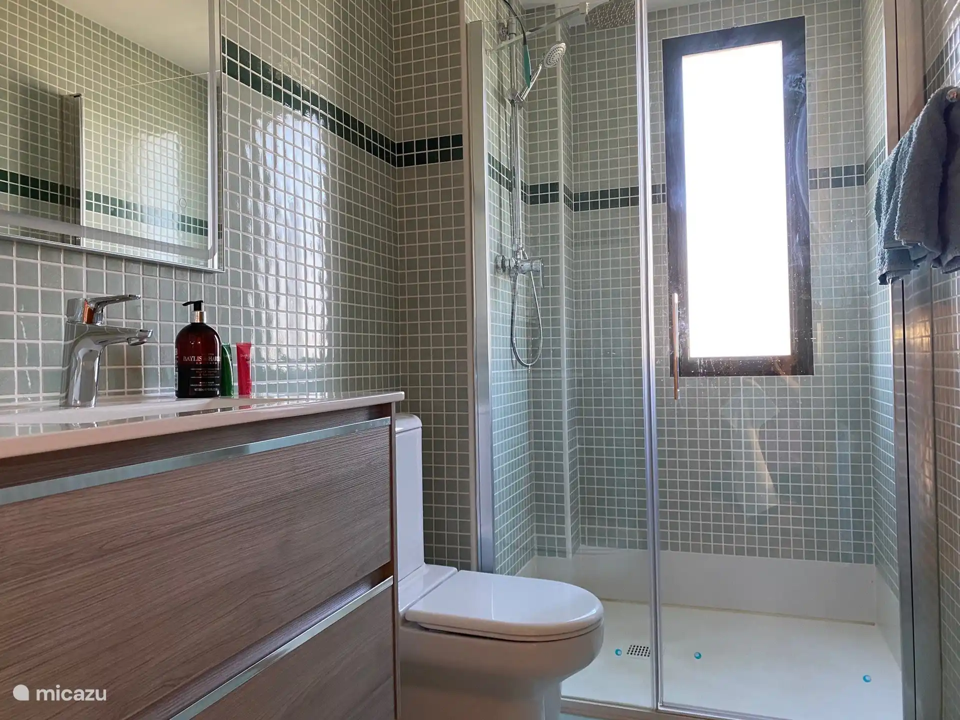 Badezimmer 2 erster Stock