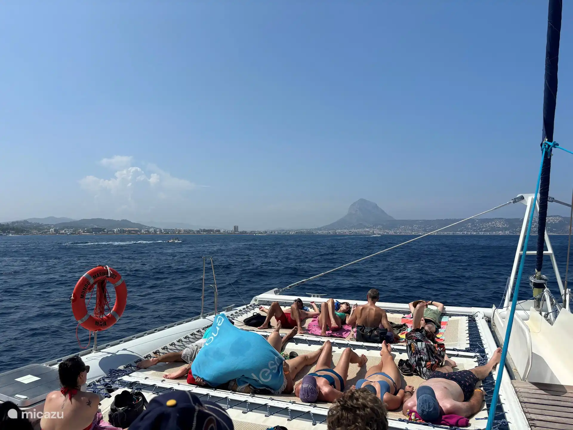 Blick auf den Montgo vom Meer aus