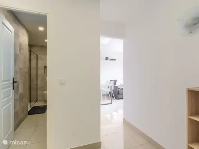 Location de Vacances France, Côte d'Azur, Golfe-Juan, appartement - Le Coin du Corail