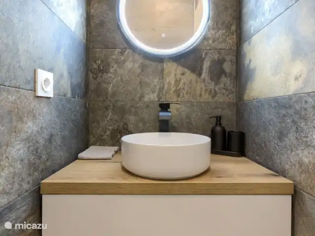 Location de Vacances France, Côte d'Azur, Golfe-Juan, appartement - Le Coin du Corail