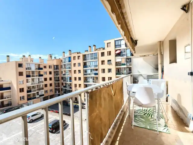 Location de Vacances France, Côte d'Azur, Golfe-Juan, appartement - Le Coin du Corail Location de Vacances France, Côte d'Azur, Golfe-Juan, appartement - Le Coin du Corail