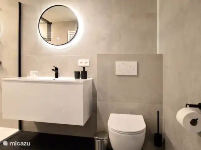 Fabiola 2 en Bélgica, Costa Belga, Middelkerke - apartamento baño