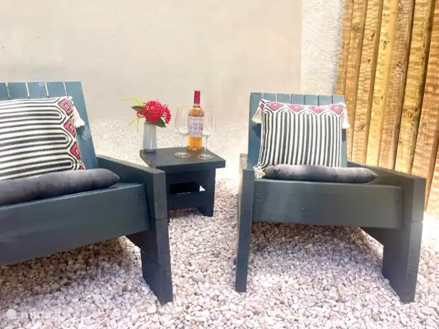 SolLuna Studios (Studio Sol) | Curaçao, Curaçao-Centre, Willemstad - studio Siège dans le jardin communal