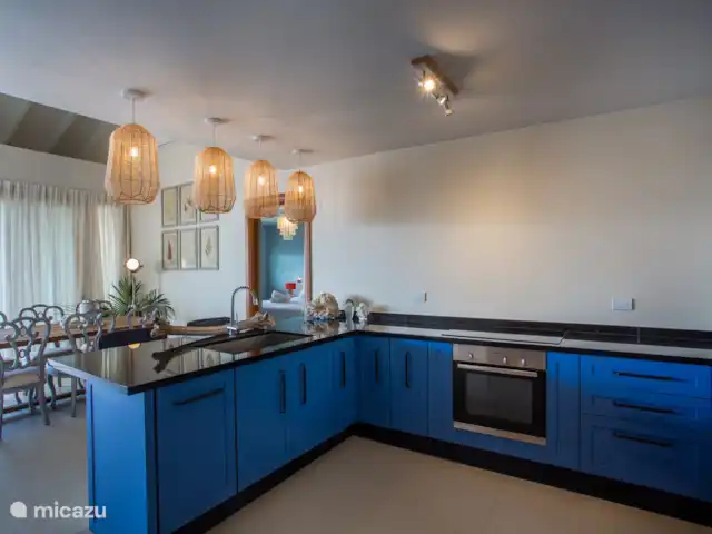 The Beach · The Strand Penthouse en Curazao, Curazao Centro, Willemstad - apartamento Cocina con horno