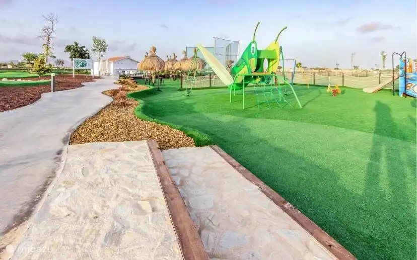 Équipement de terrain de jeu