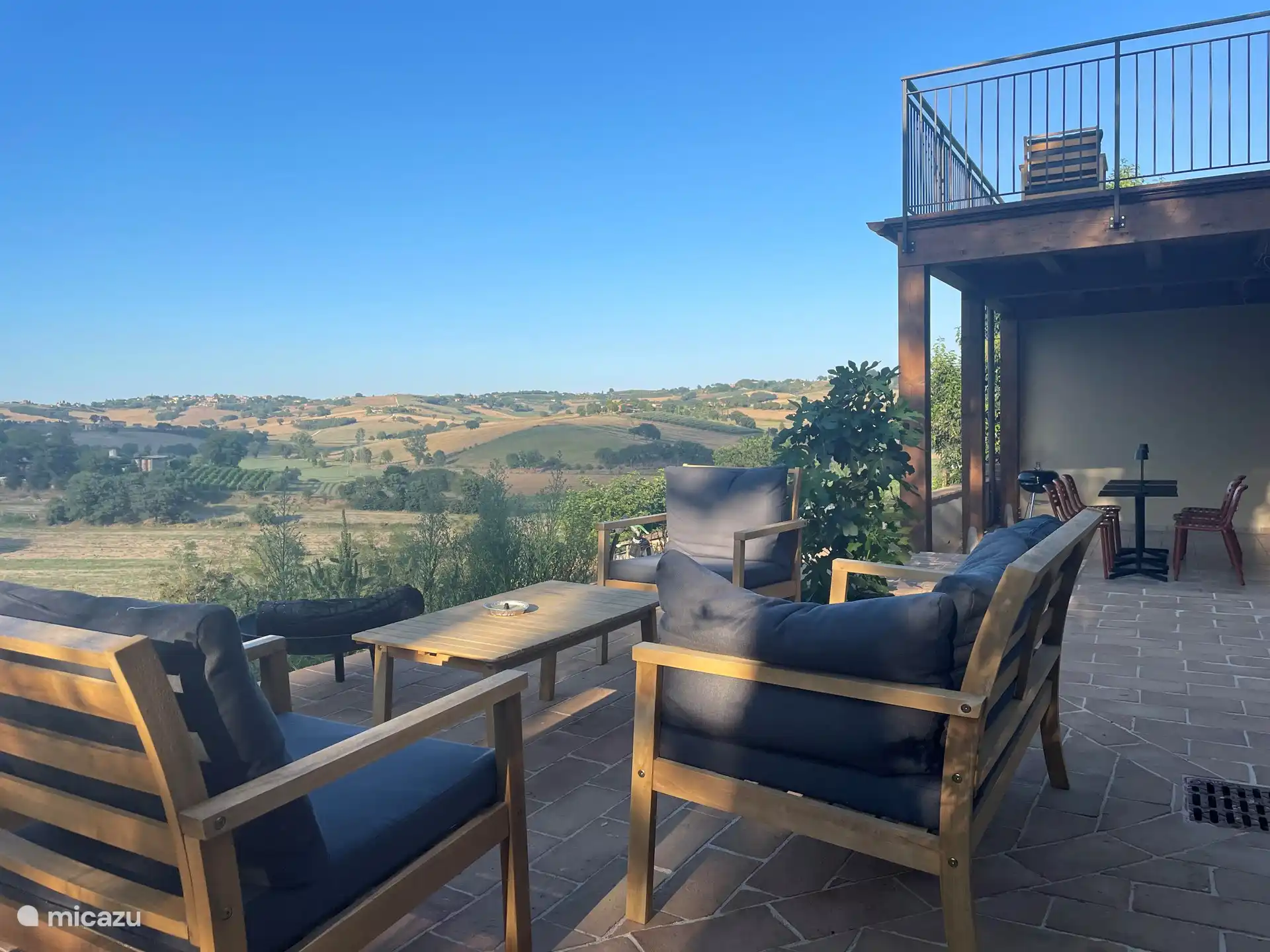 Casa Profondo en Italia, Umbría, Castiglione Del Lago - Casa paredada