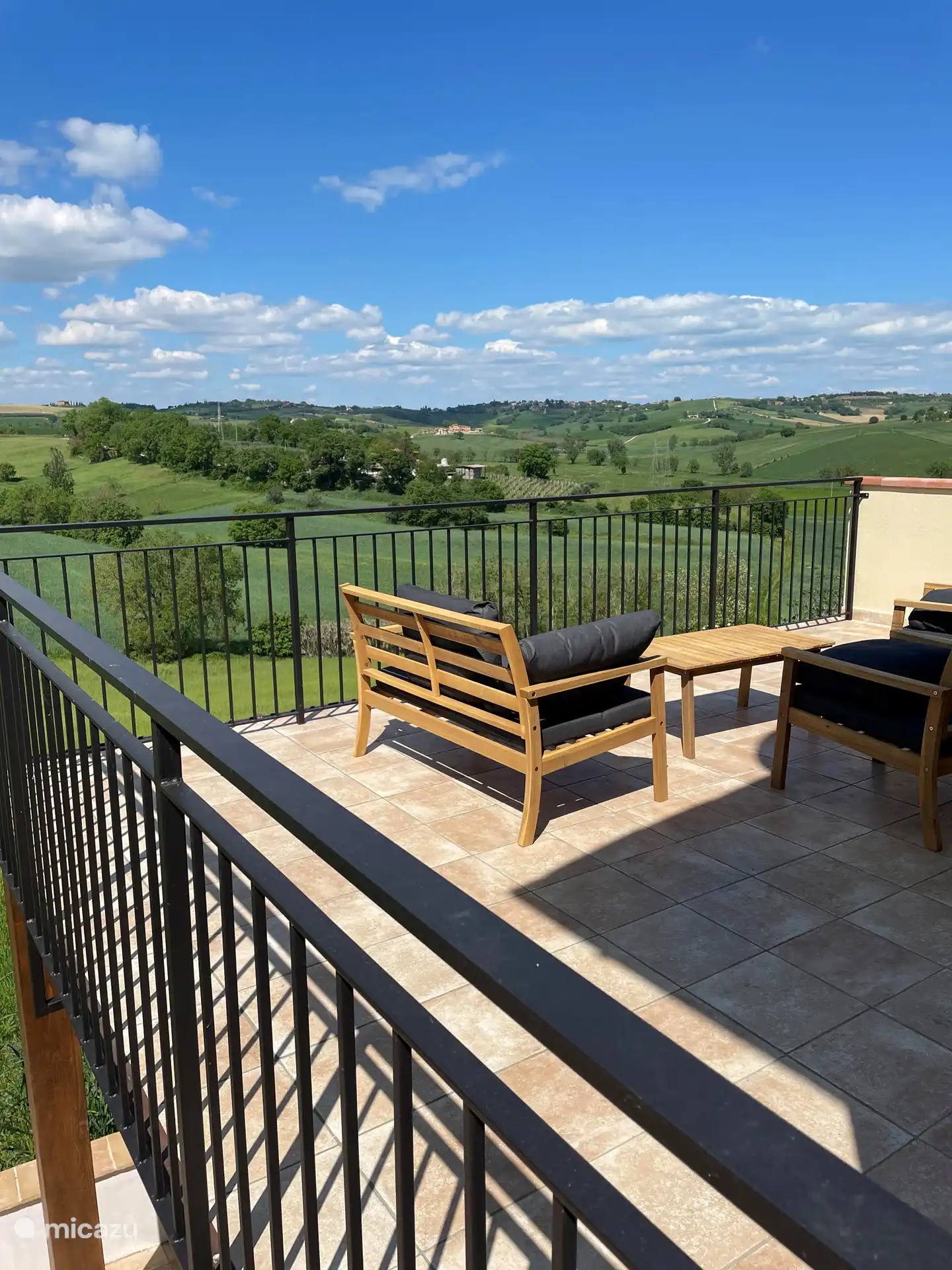 Casa Profondo en Italia, Umbría, Castiglione Del Lago - Casa paredada