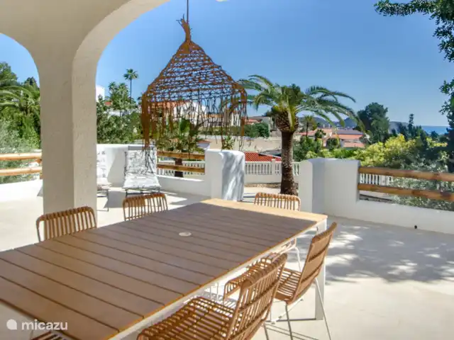 Vista Maryvilla | Espagne, Costa Blanca, Moraira - villa Salle à manger sur la terrasse couverte à côté de la piscine