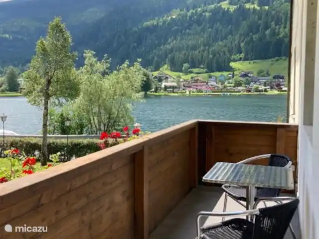 Appartement de 2 chambres et balcon  | Autriche, Carinthie, Feld Am See - appartement balcon, vue sur le lac, vue sur la montagne, meubles de balcon