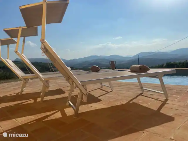 CASA 6 pers. - Casa Sette Cipressi | Italie, Marche, Serra de’ Conti  - maison de vacances Belle vue au bord de la piscine.