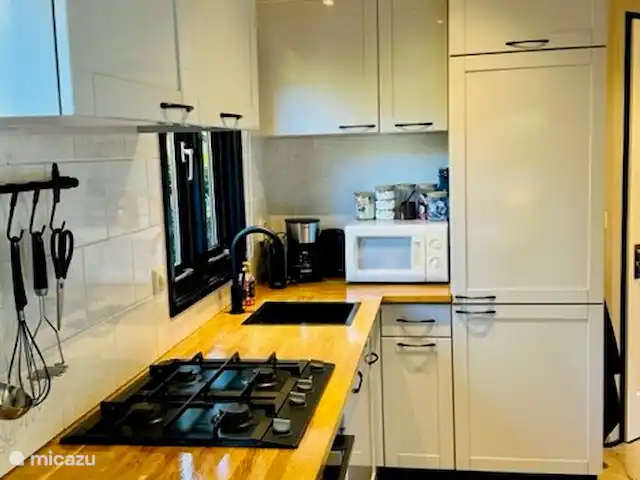 StayatSas Tiny House Pippa huren in Nederland, Gelderland, Doornspijk - chalet Zeer ruime volledig uitgeruste zeer uitgebreide  keuken