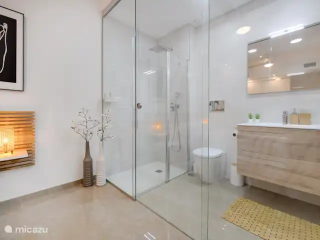 Casa Linda | Espagne, Costa Blanca, Torrevieja - appartement Salle de bain attenante