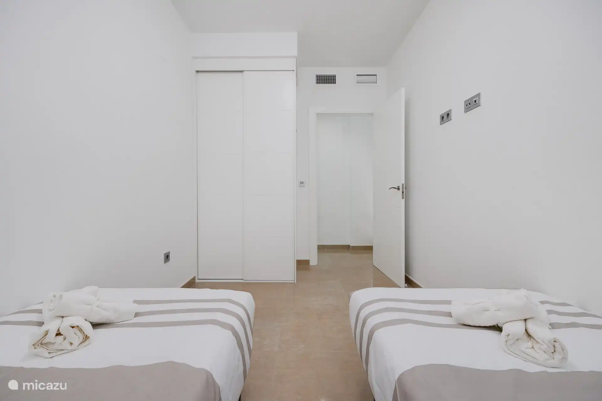 Geräumiger Einbauschrank