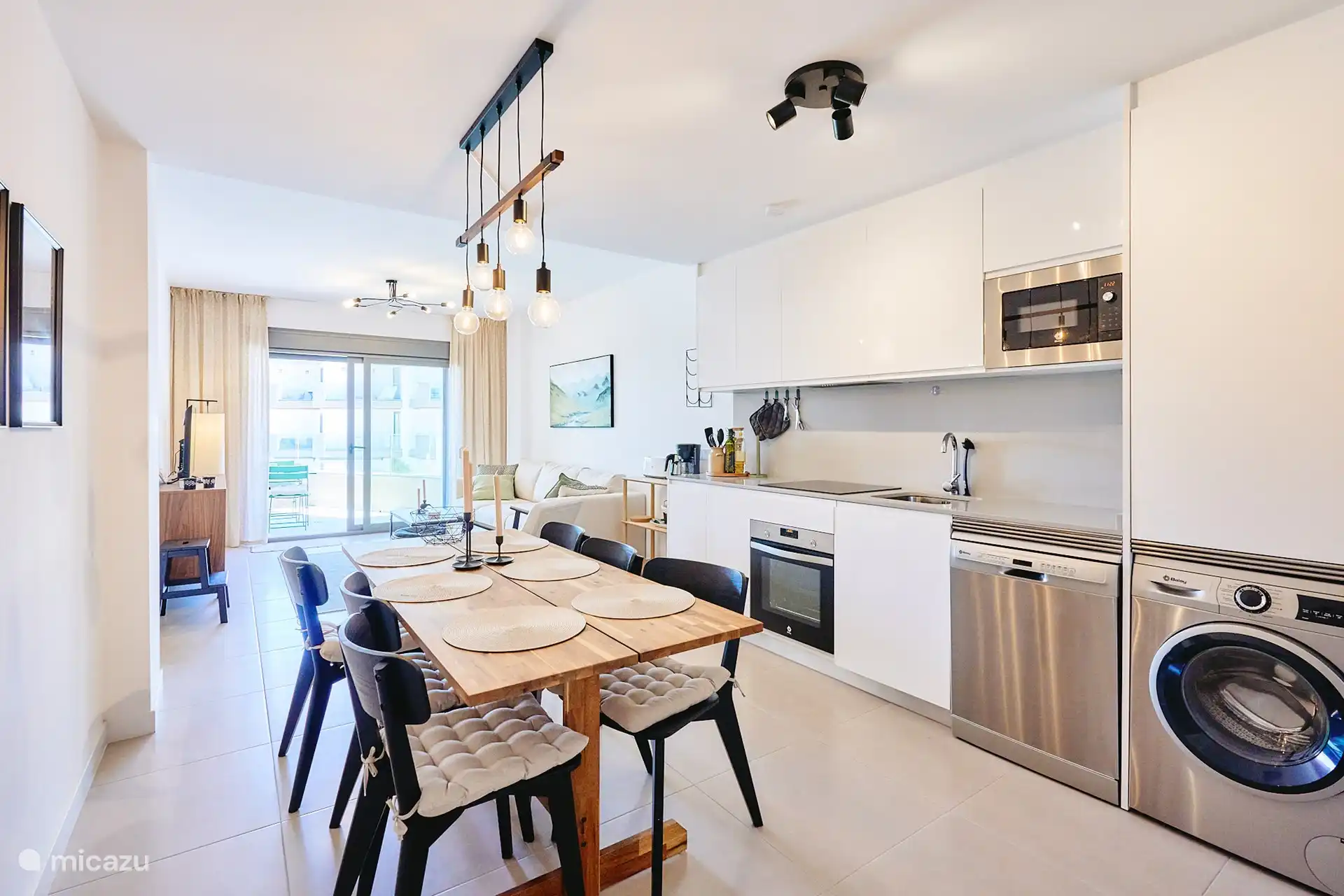 Essbereich in der offenen Küche