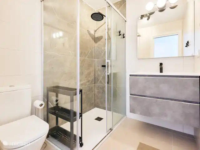 BC01 El Sueño Marinsa Beach 2 huren in Spanje, Andalusië, El Morche - appartement badkamer en-suite bij hoofdslaapkamer