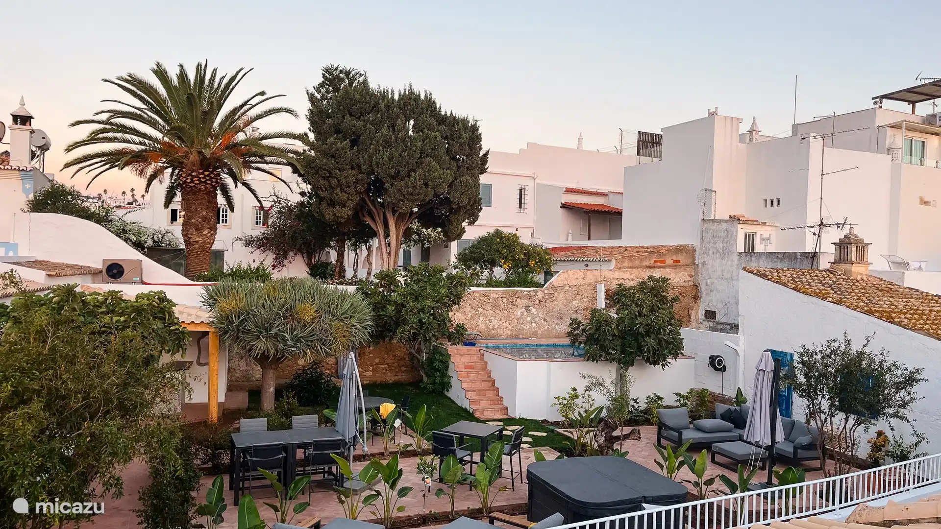 Garten von der Dachterrasse