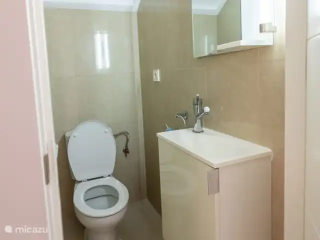 Location de Vacances Espagne, Costa Blanca, Ciudad Quesada, maison mitoyenne - Casa Scheveningen Toilette au rez-de-chaussée