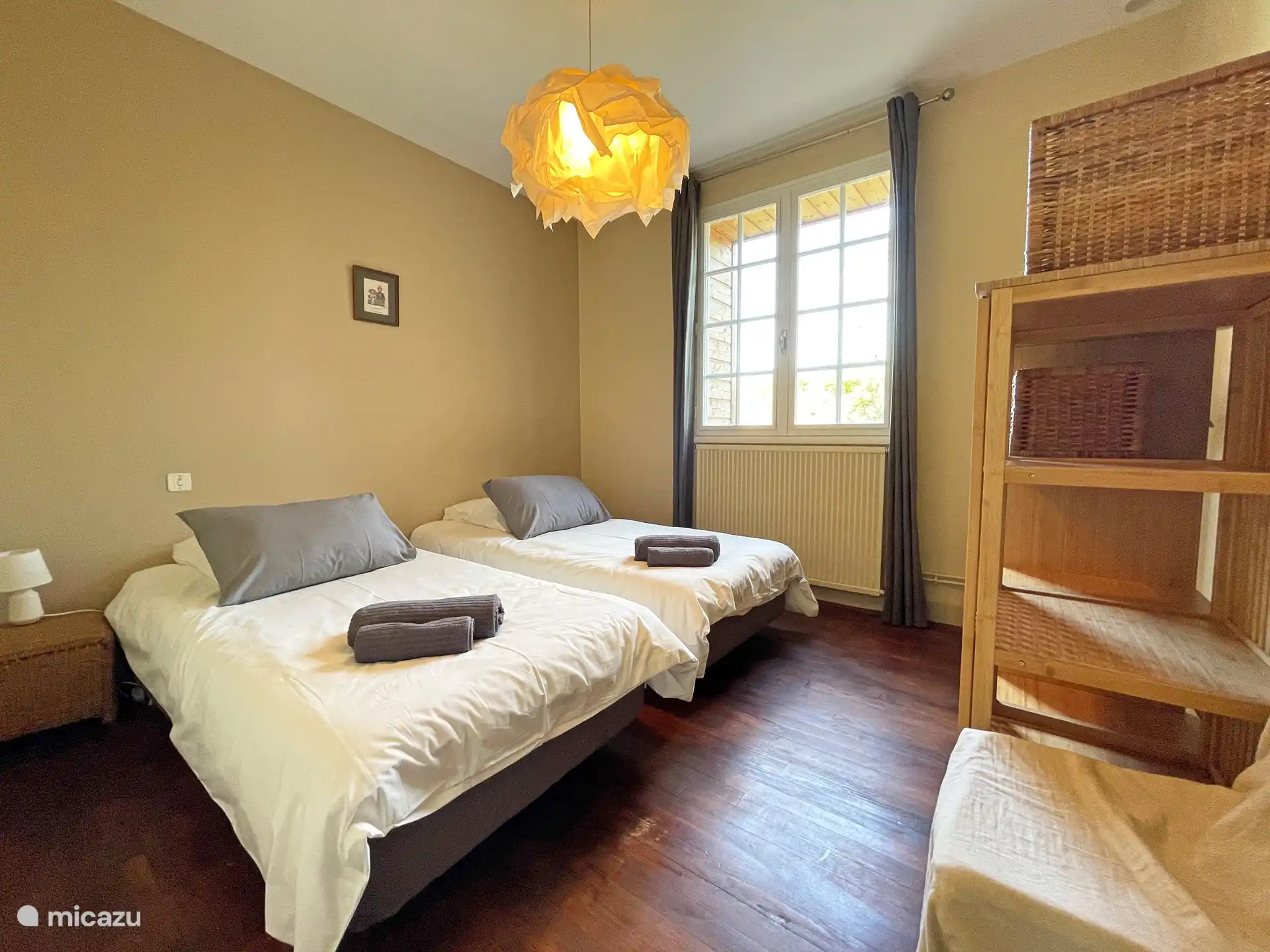 Kamer met 2 eenpersoonsbedden