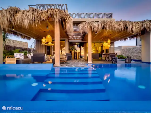 Sea Front Luxury Villa huren in Bonaire, Bonaire, Belnem - villa zwembad
