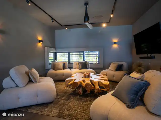 Sea Front Luxury Villa huren in Bonaire, Bonaire, Belnem - villa woonkamer