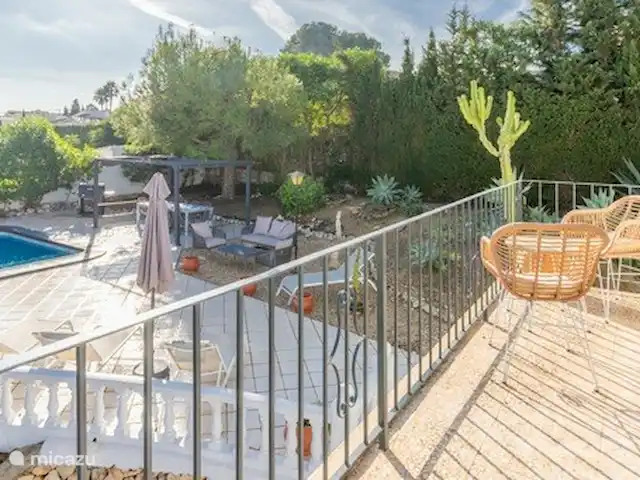 Casa Diana Benissa | Espagne, Costa Blanca, Benissa - villa Vue sur le jardin et la piscine _ Casa Diana Benissa
