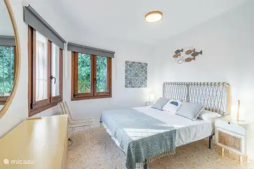 Spacious bedroom _ double bed _ Casa Diana Benissa 