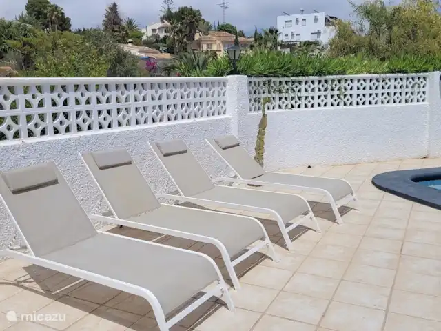 Casa Diana Benissa | Espagne, Costa Blanca, Benissa - villa Chaises longues, jardin, piscine _ Casa Diana Benissa