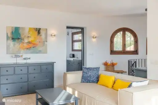 Second sofa on the first floor - Casa Diana Benissa