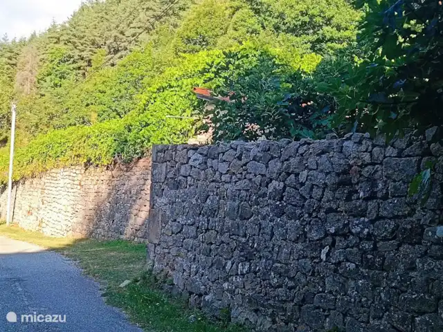 gîte / cottage huren in Frankrijk, Ardèche, Saint-Basile – Domaine Doumas Buitenmuur