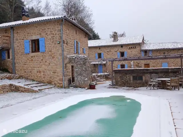 gîte / cottage huren in Frankrijk, Ardèche, Saint-Basile – Domaine Doumas Hoge huis in de winter
