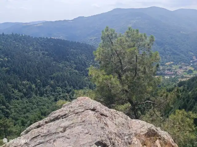 gîte / cottage huren in Frankrijk, Ardèche, Saint-Basile – Domaine Doumas Uitzicht vanaf Chalencon