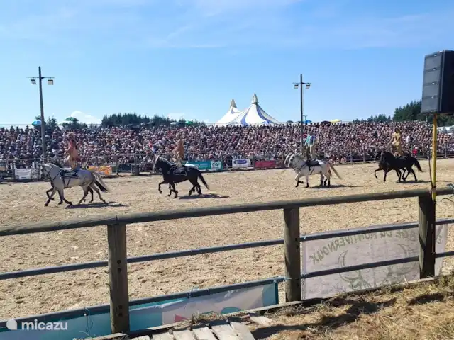 gîte / cottage huren in Frankrijk, Ardèche, Saint-Basile – Domaine Doumas Omgeving rodeo