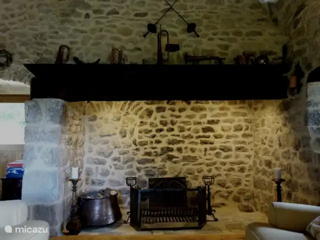 gîte / cottage huren in Frankrijk, Ardèche, Saint-Basile – Domaine Doumas Woonkamer met openhaard