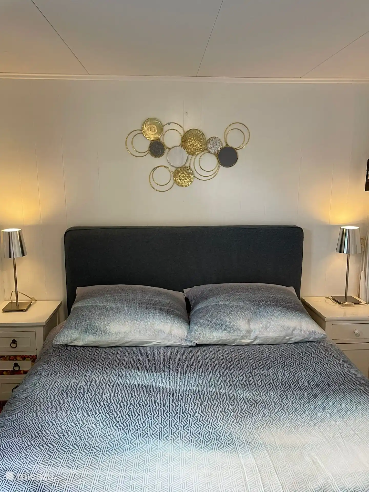 Schlafzimmer mit Doppelbett