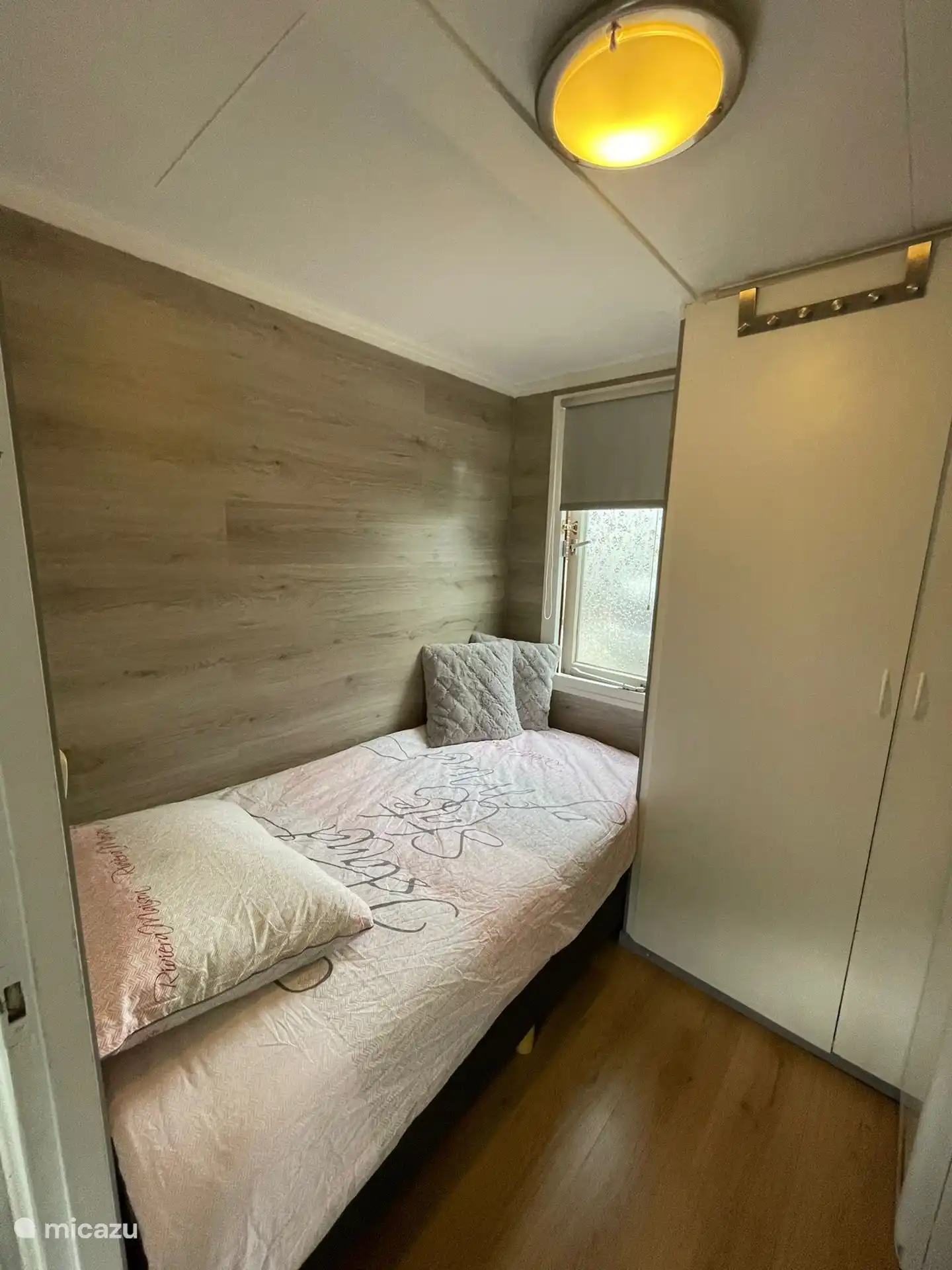 Schlafzimmer mit Einzelbett