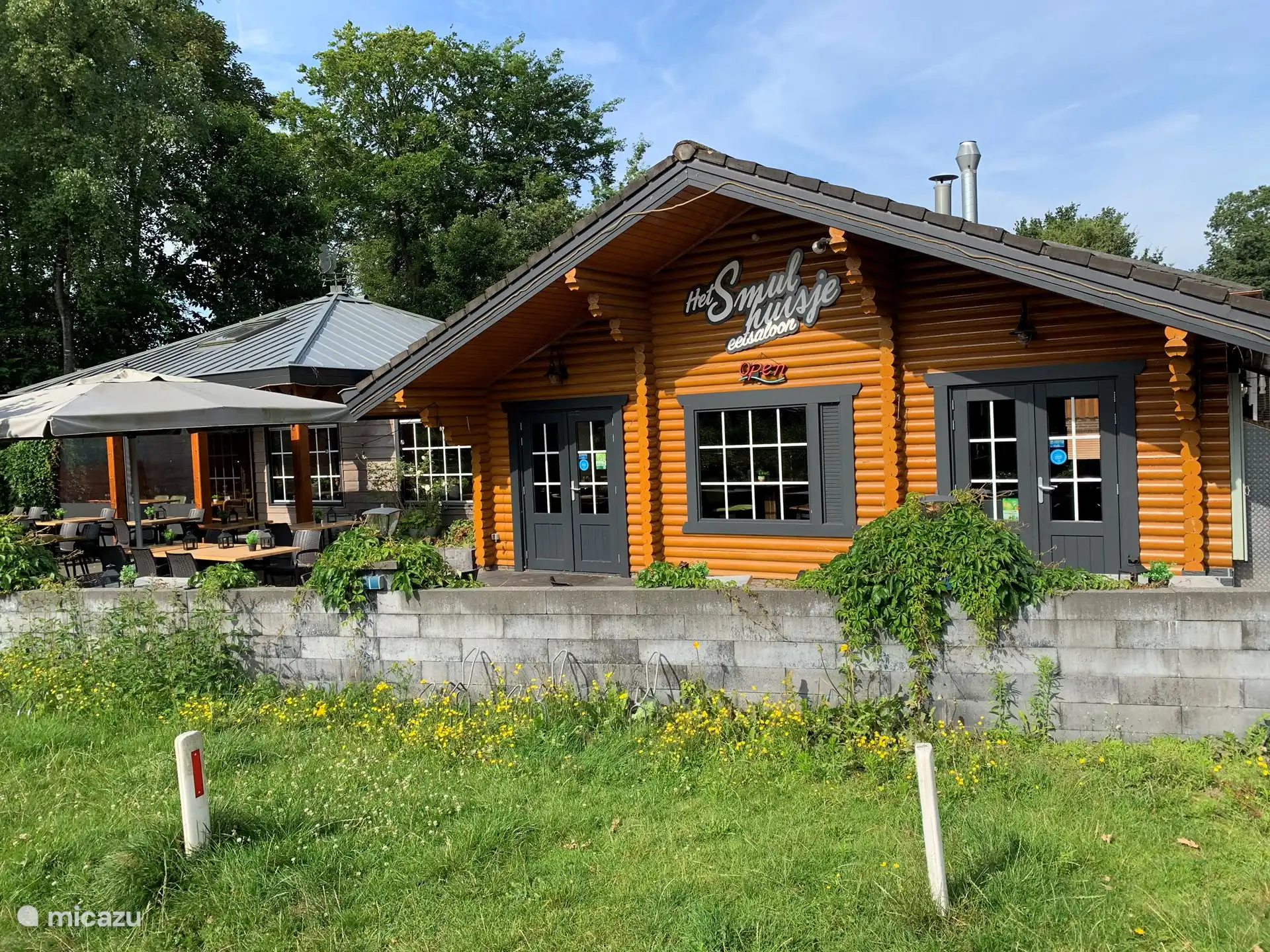 Gourmethaus, Snackbar im Park