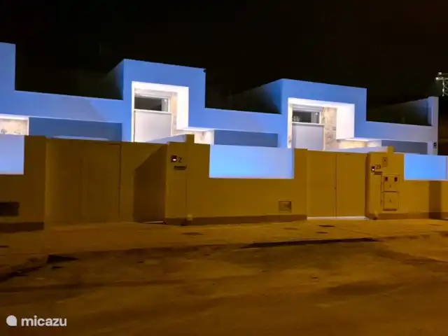 villa huren in Spanje, Costa Cálida, Balsicas – Casa JaJo de villa's verlicht in de avond
