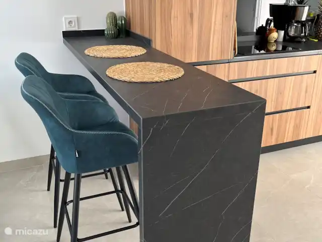 villa huren in Spanje, Costa Cálida, Balsicas – Casa JaJo Een eetbar dan wel gewoon om even te hangen en te genieten