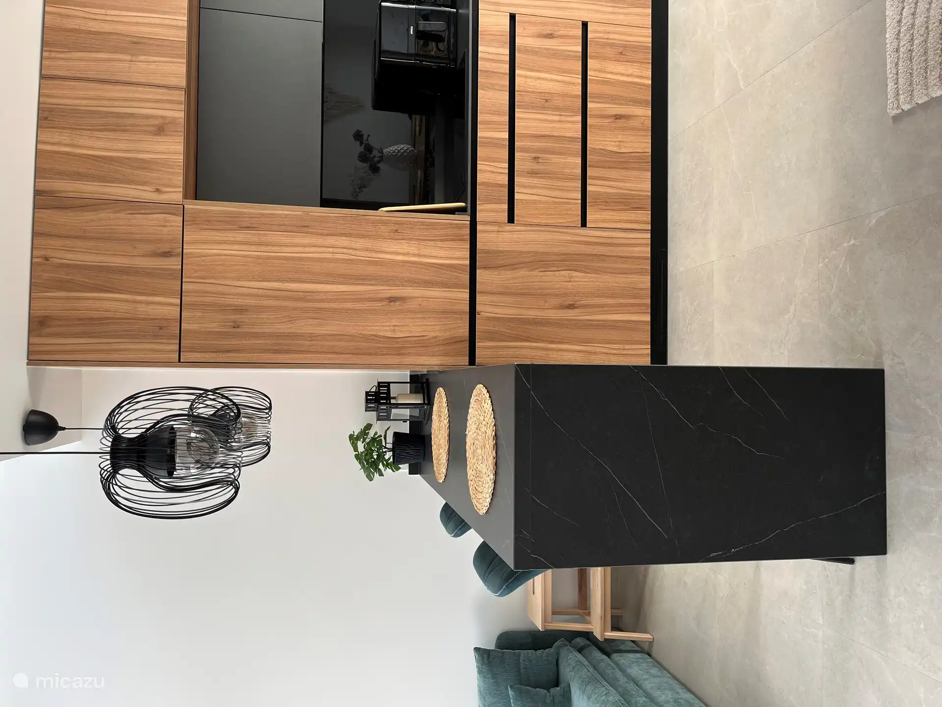 Breakfast bar, or just nice to hang out 