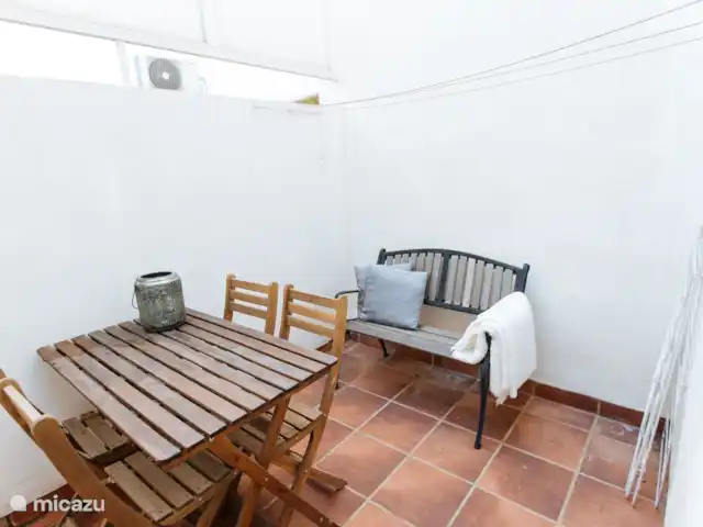 Casa Riad met ruim privé terras huren in Spanje, Costa del Sol, Málaga - appartement De 2 persoonsslaapkamer heeft aangrenzend een eigen kleine privé patio, wil je even lekker in alle rust wakker worden, dat kan hier :)