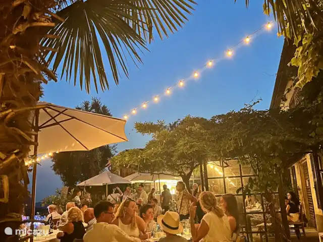 Villa al Plin huren in Italië, Piëmont, Vesime - villa De streek kent vele gezellige feesten. Bijvoorbeeld meerdere malen per jaar het 'dinner under the stars' in Loazzolo.