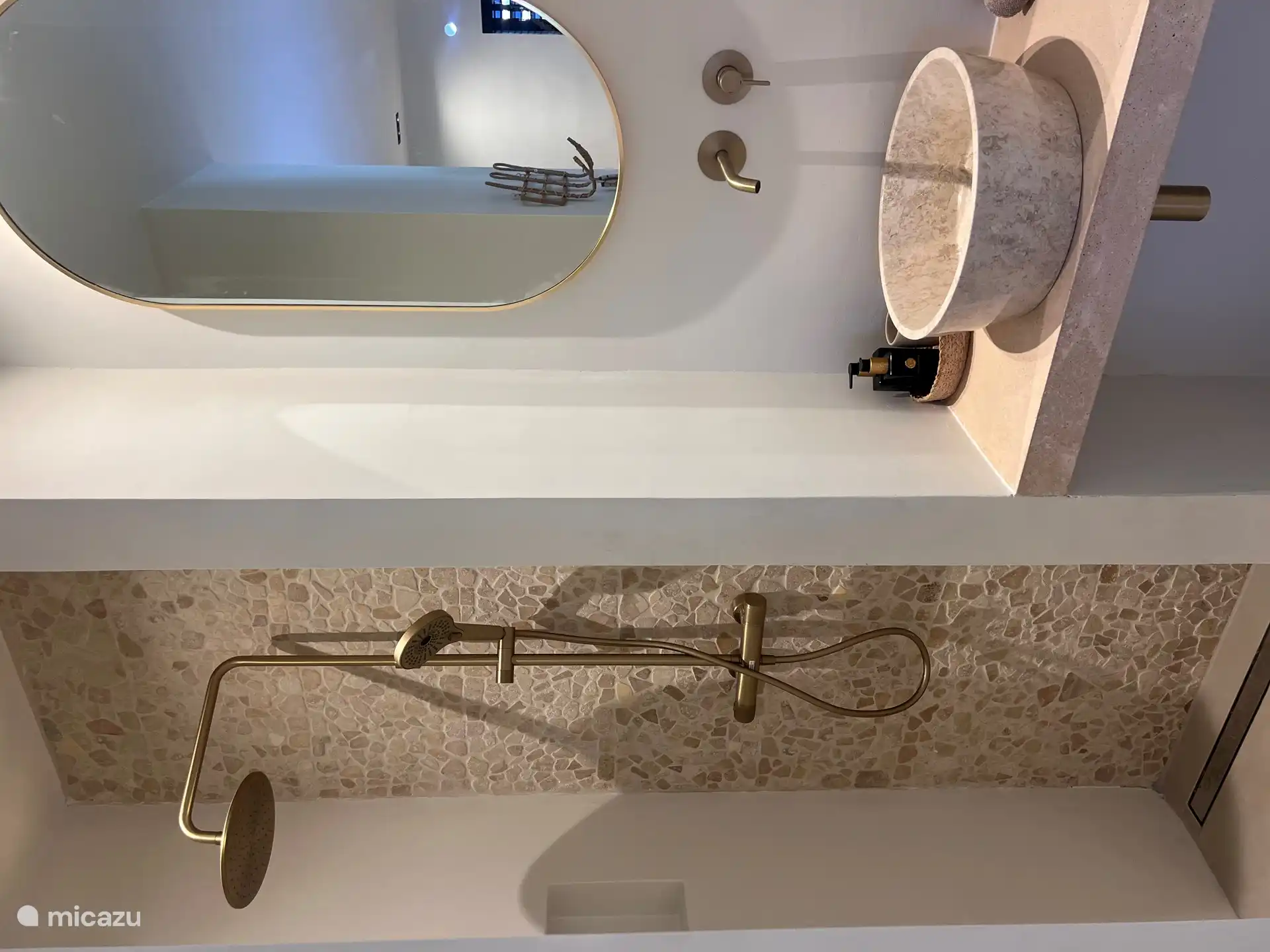 Eine schöne Dusche.