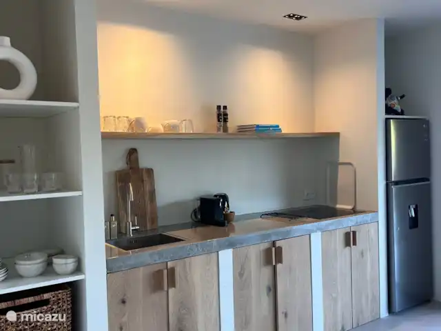 Élégant et nouveau : Bamboo Bungalow | Curaçao, Banda Ariba (est), Brakkeput Abou - appartement La cuisine.
