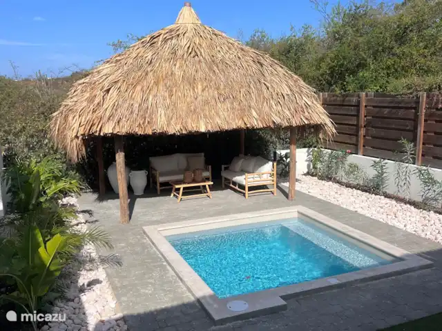 Élégant et nouveau : Bamboo Bungalow | Curaçao, Banda Ariba (est), Brakkeput Abou - appartement Le jardin spacieux et verdoyant.