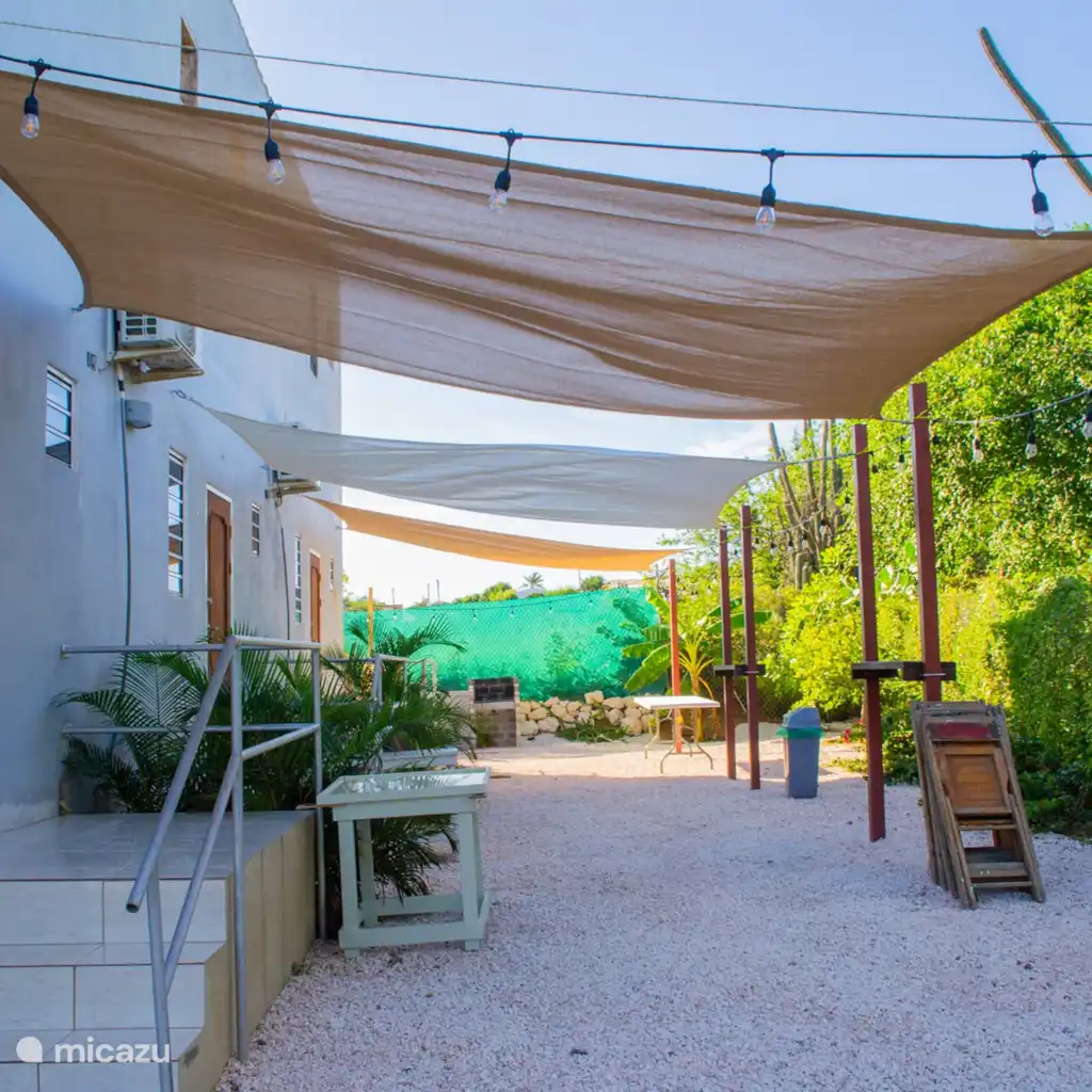 Group Garden Getaway, Shimaruku