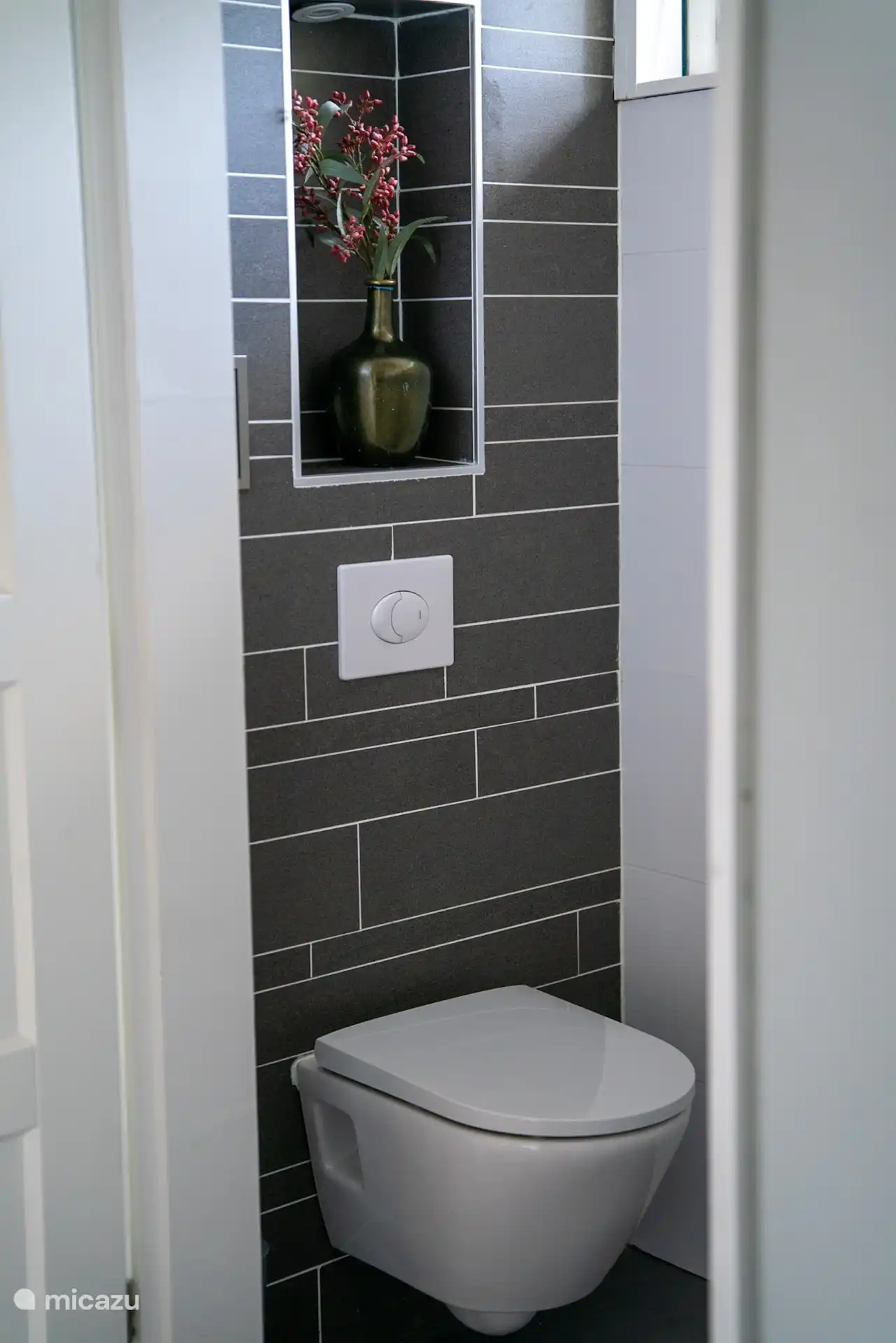 WC, komplett renoviert.